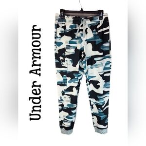 Under Armour Boys Sz YXL Camo Woven Cargo Outdoor Pants Pull On Tie Waist